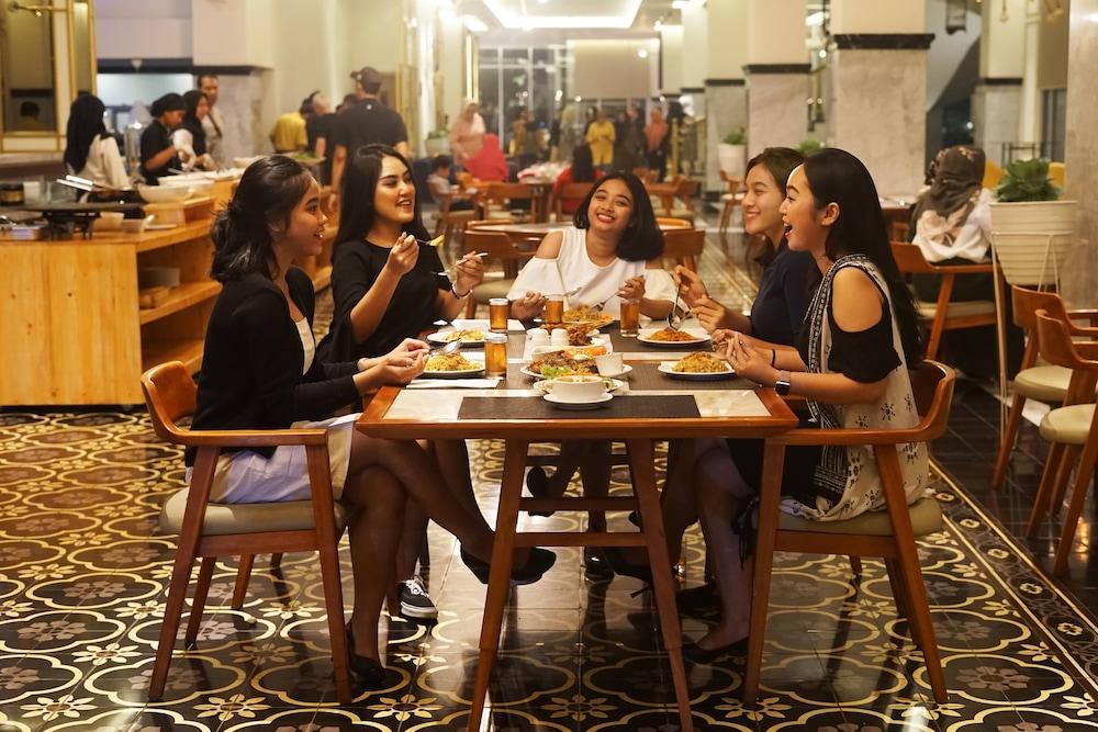 Horison Ciledug Jakarta Jacarta Exterior foto